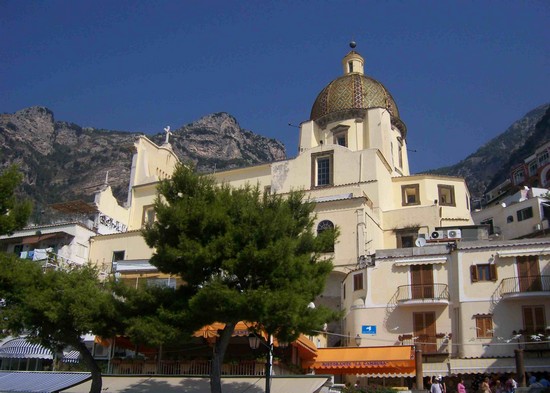 Positano: die Kirche Santa Maria Assunta