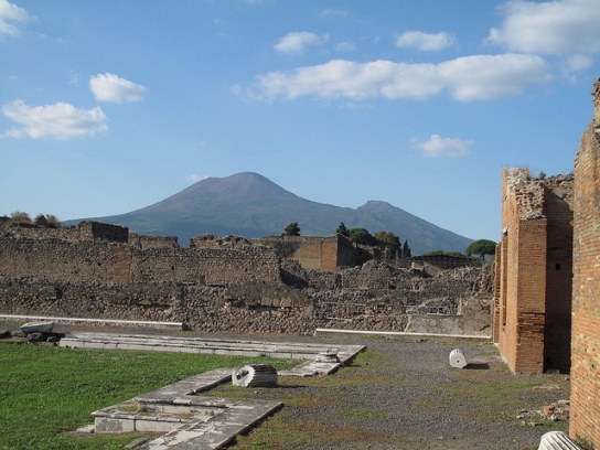 Il Vesuvio è un’icona, un mito e al contempo uno dei vulcani più pericolosi al mondo