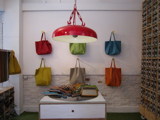 Colorful leather bags at Officine 904, Photo credit: Leslie Rosa
