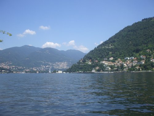 Dove si trova il Lago di Como?