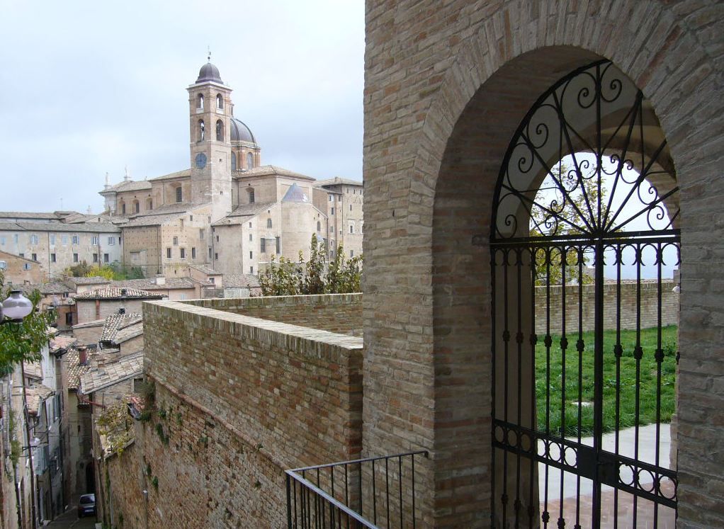 about Le Marche: discover Urbino, Pesaro in Italy